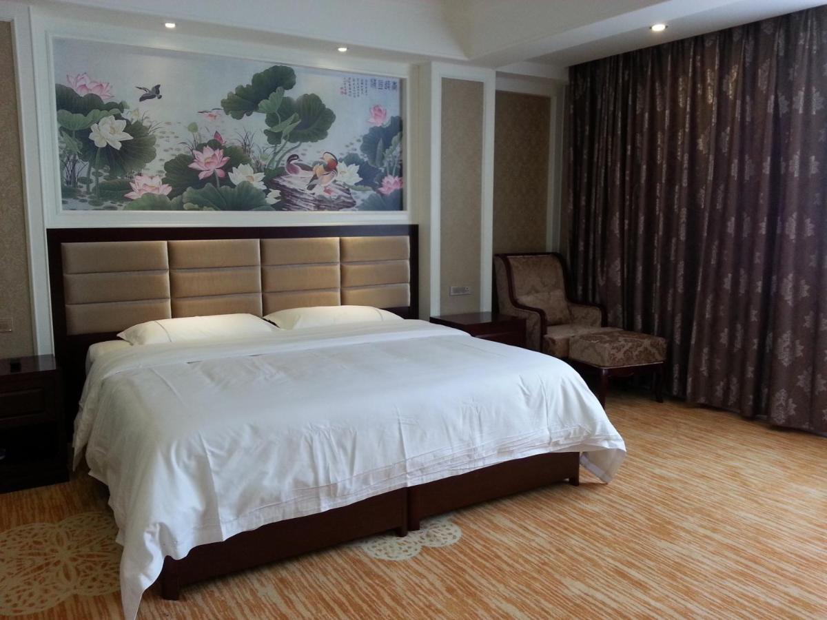 New West Street Hotel - Grand Wing Yangshuo Chambre photo
